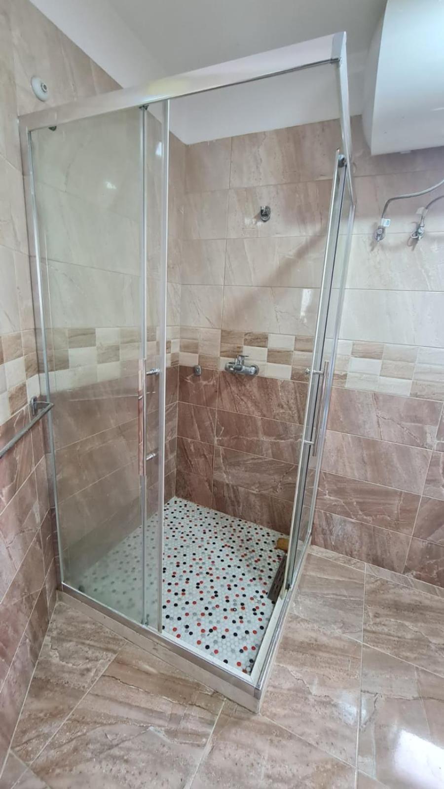 Calmly, Spacious Apartment Next To Usa Embassy Tirana Exterior photo