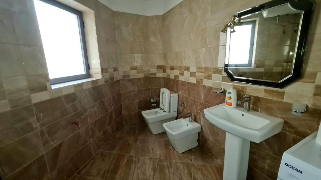 Calmly, Spacious Apartment Next To Usa Embassy Tirana Exterior photo