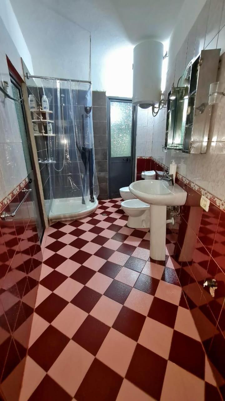 Calmly, Spacious Apartment Next To Usa Embassy Tirana Exterior photo